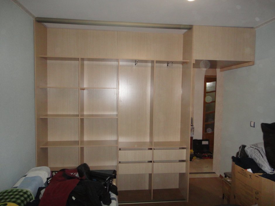 Двусторонний шкаф-перегородка