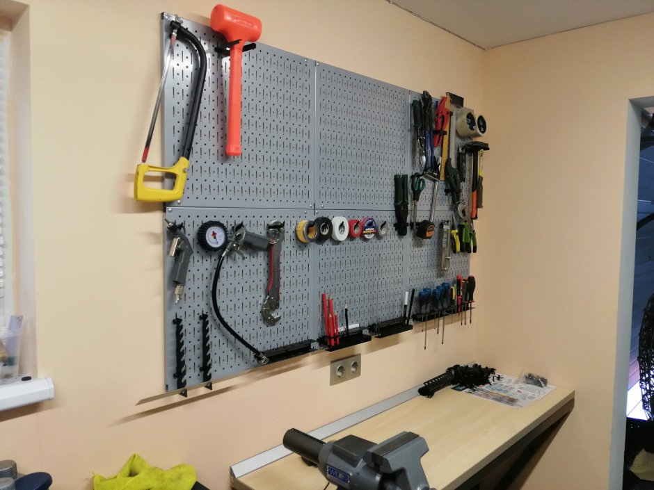 Гараж мечты полки для инструментов
