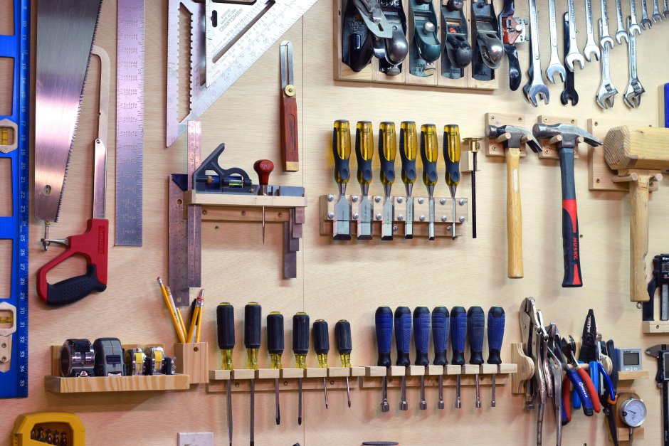 Держатели для инструментов на стену