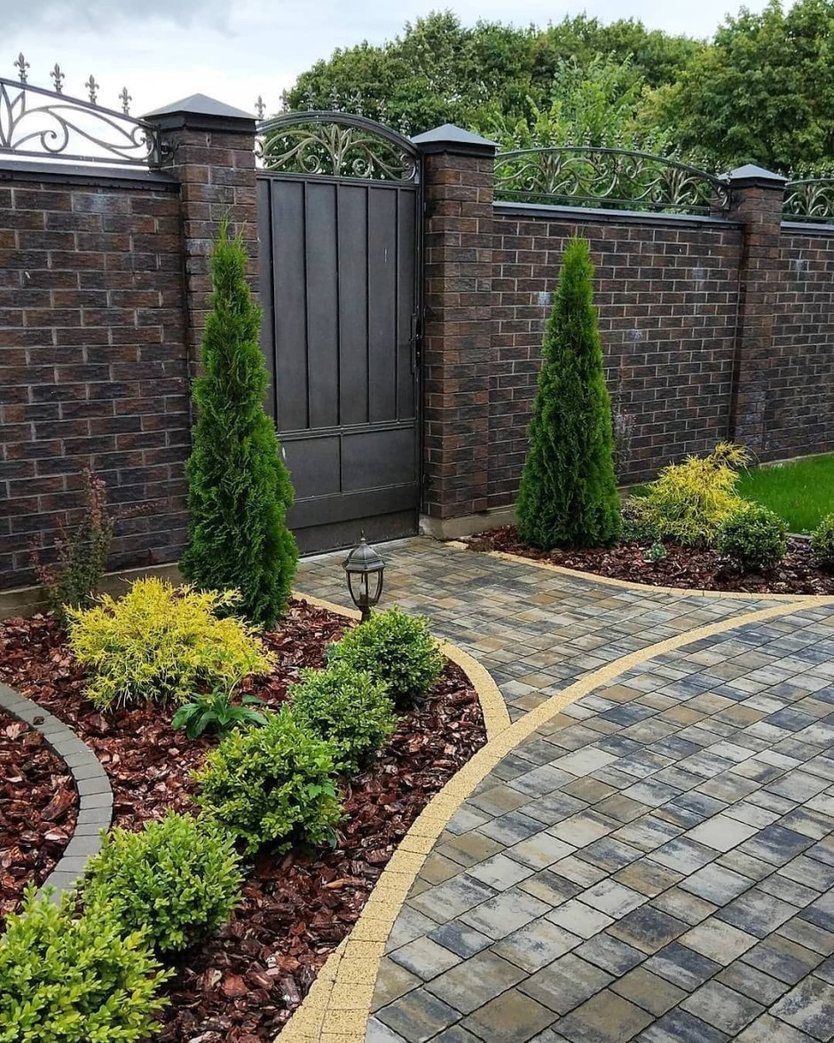 Озеленение входной зоны