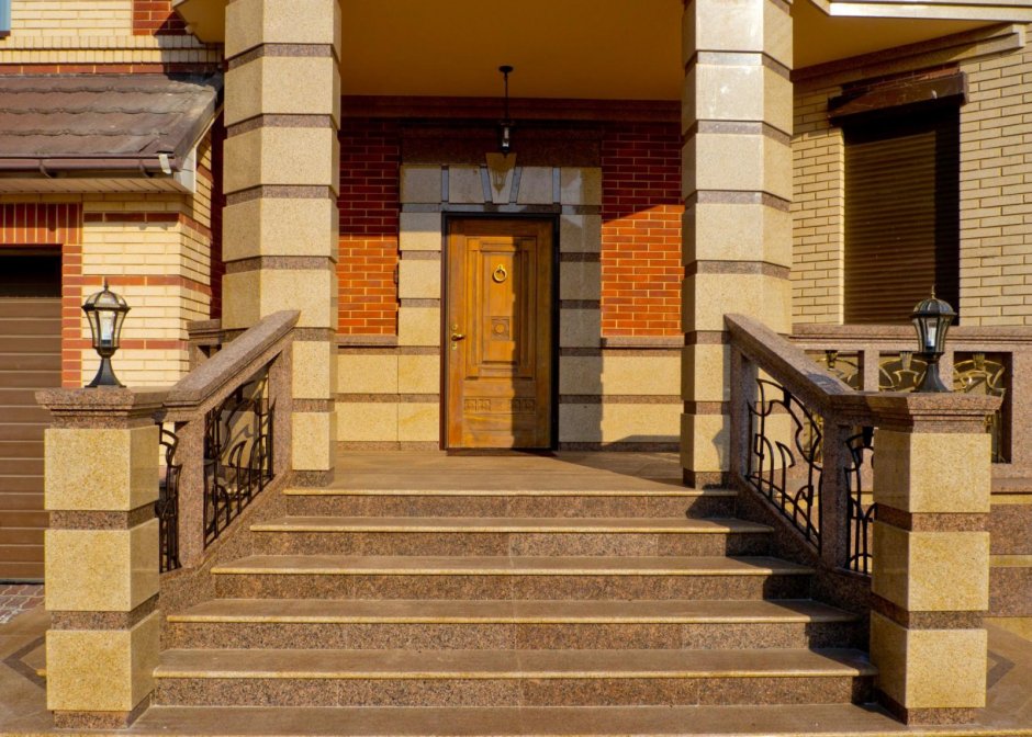 Отделка входной группы