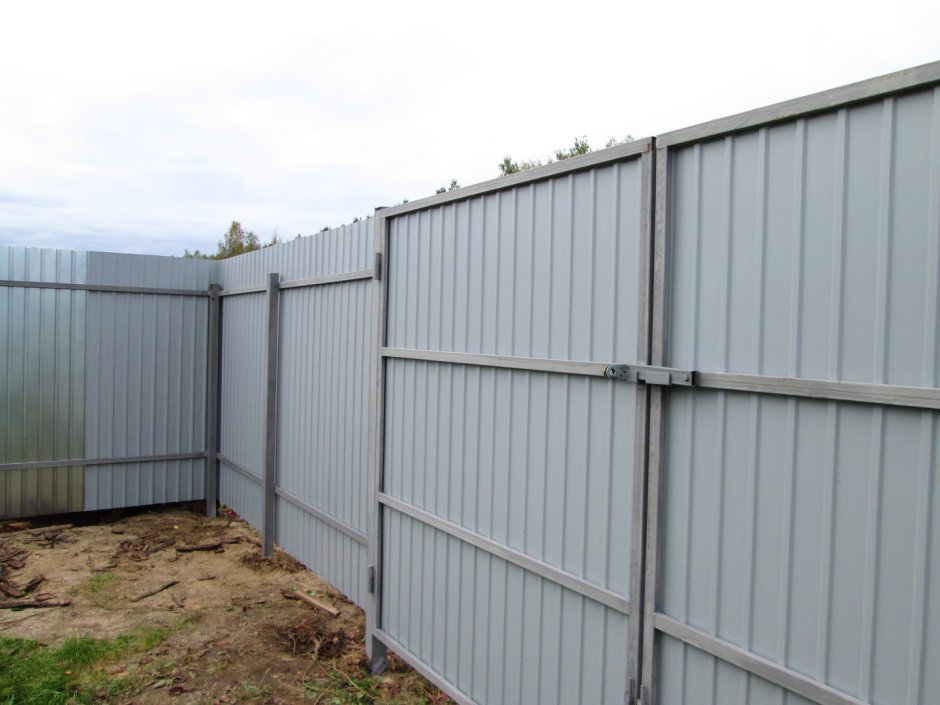 RAL 7004 профнастил забор