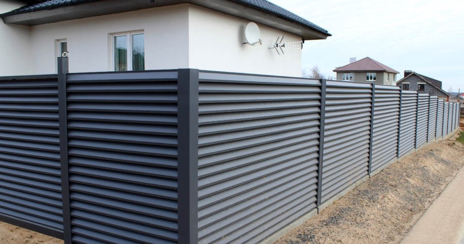 Забор жалюзи RAL 7024