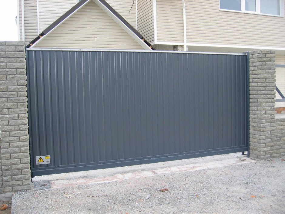 DOORHAN откатные ворота RAL 7016