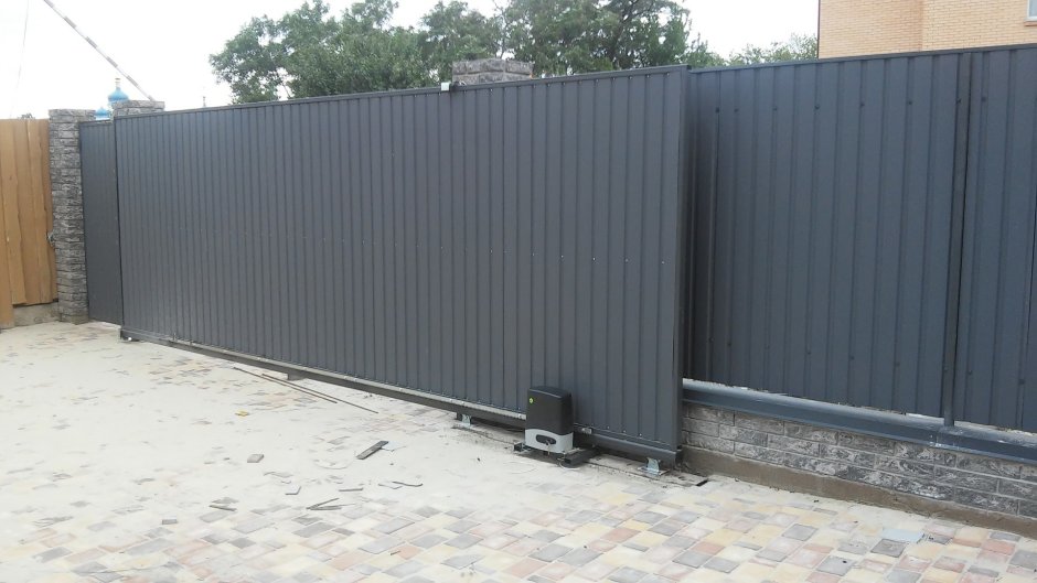 Профлист серый графит 7024