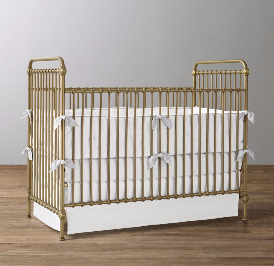 Кроватки для младенцев металлические
