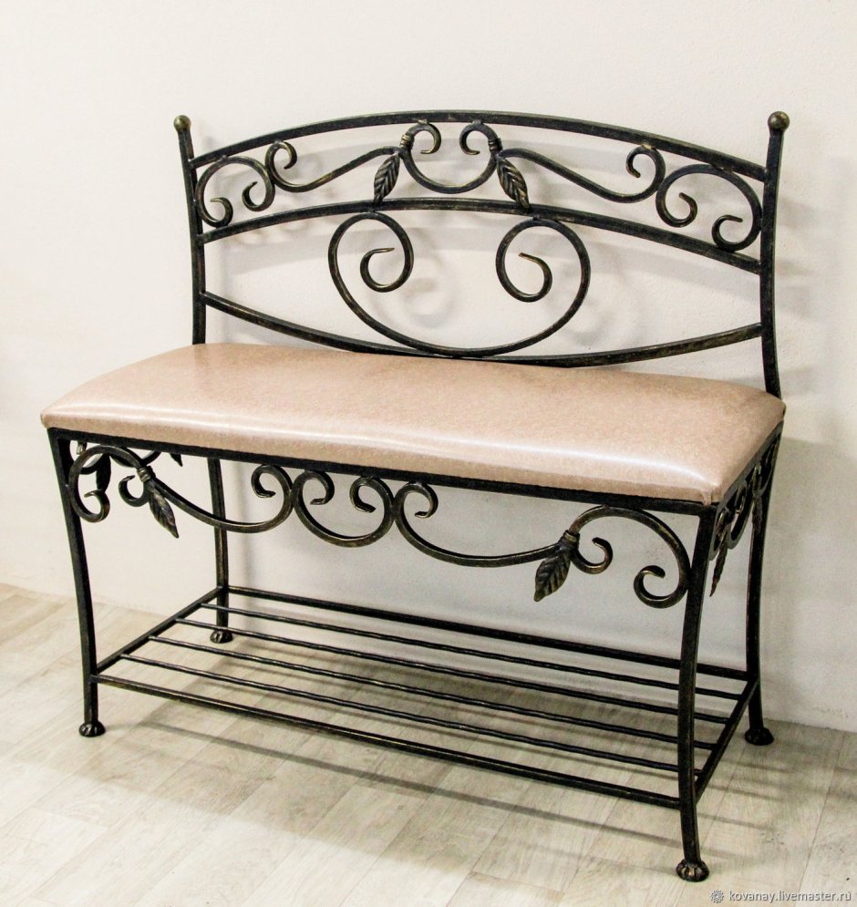 Скамейка в прихожую со спинкой