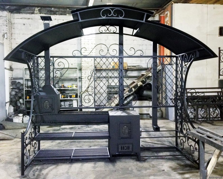 Навес для мангала из профильной трубы