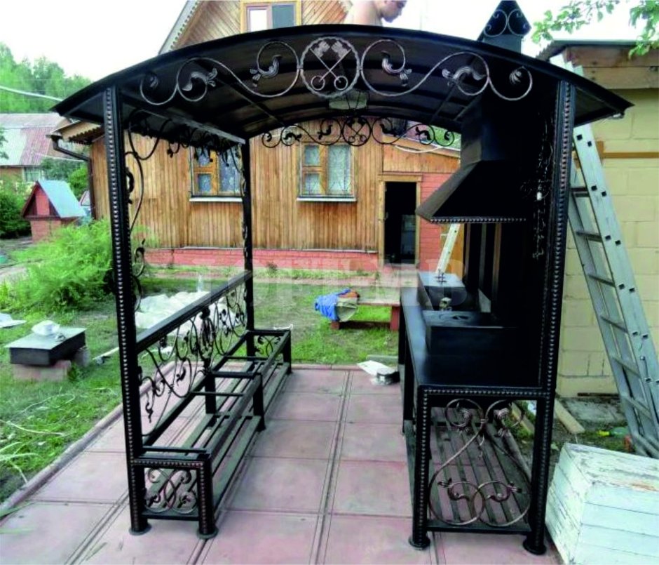 Кованый мангальный комплекс