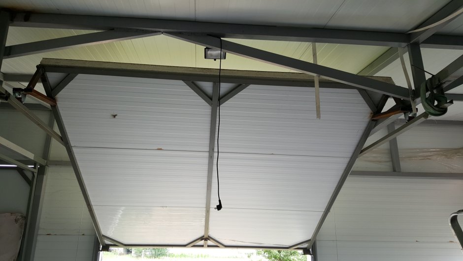 Ворота подъемно-поворотные е900 DIY