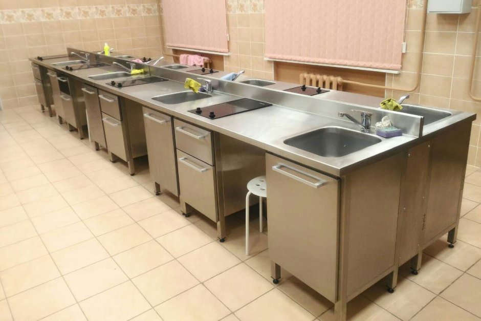 Металлическая мебель для кухни общепита