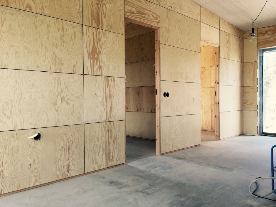 Обшивка стен фанерой