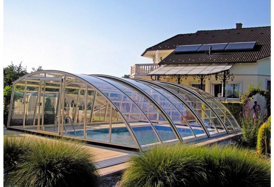 Крытый бассейн на участке освещение