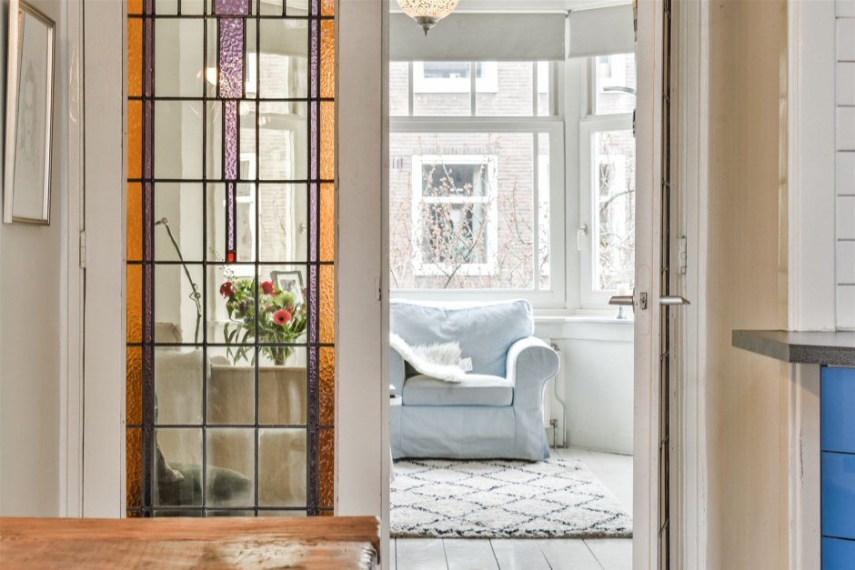 Дверь которая немного не на месте