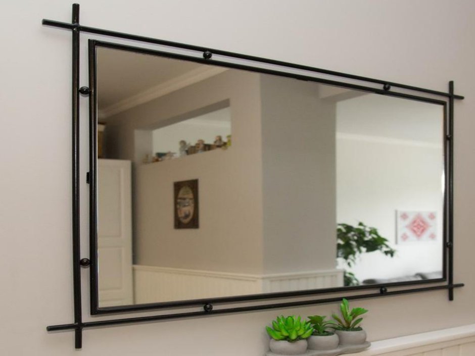 Зеркало в стиле лофт в прихожую