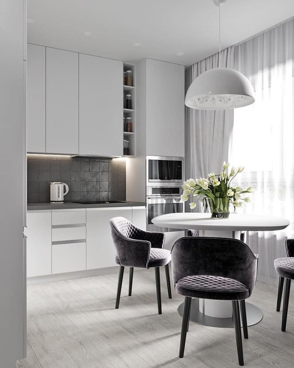 Серая кухня в студии