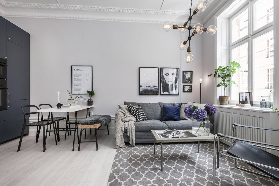 Студия в серых тонах