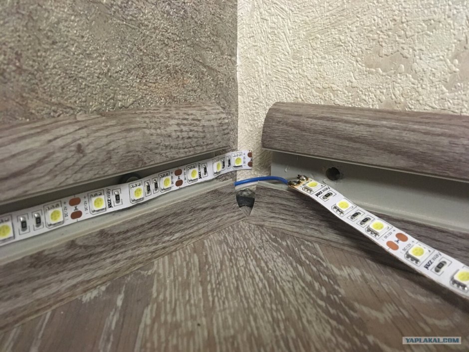 Плинтус для светодиодной ленты