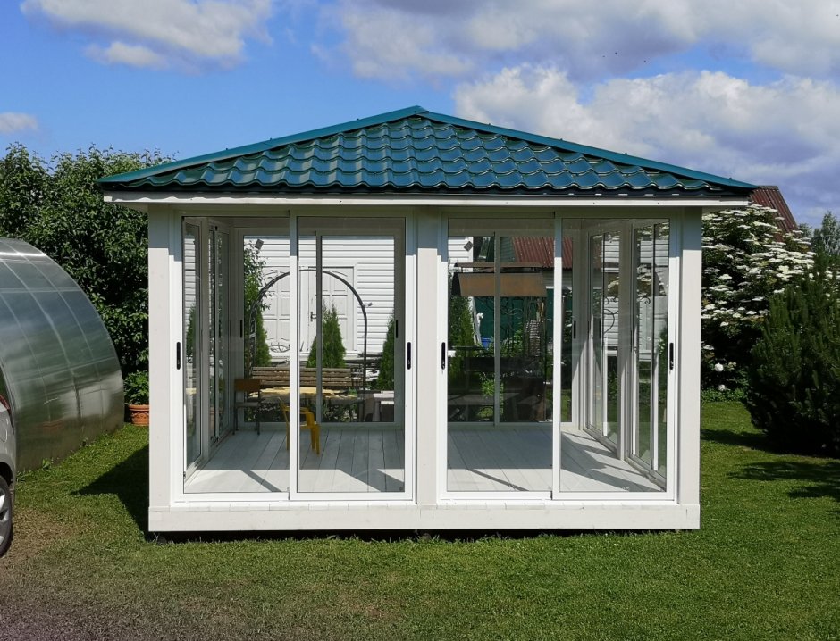 Остекление веранды Рехау