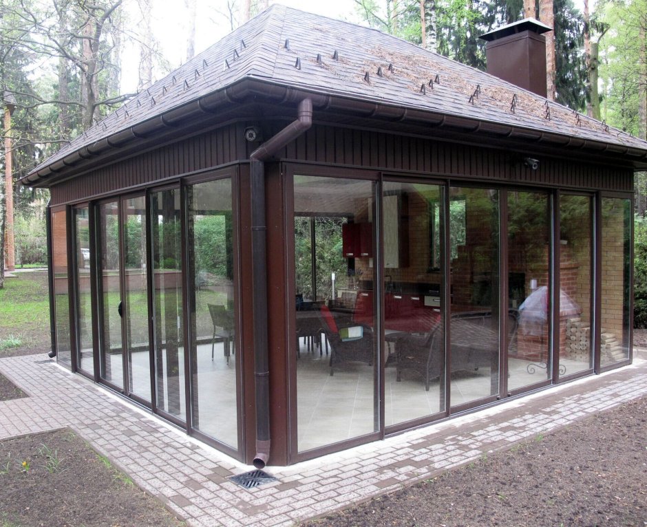 Пластиковые беседки для дачи