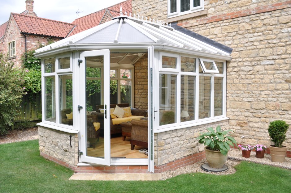 Закрытая беседка