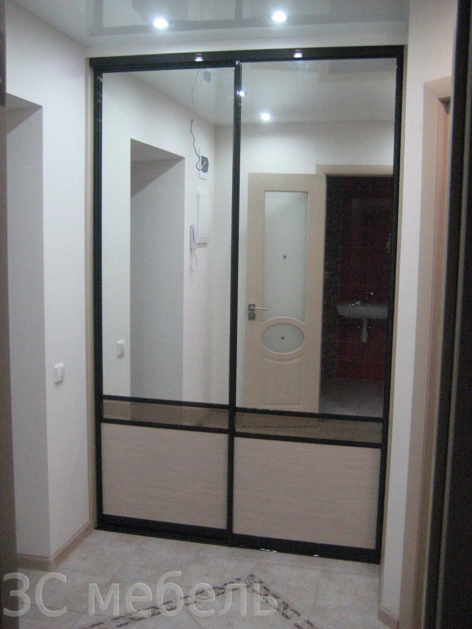 Шкаф купе в маленькую прихожую