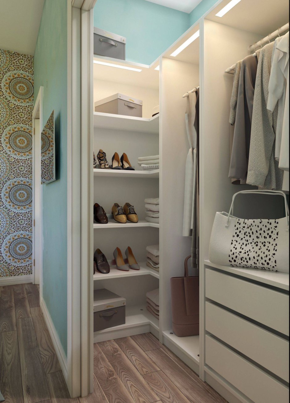 Двери купе в кладовку