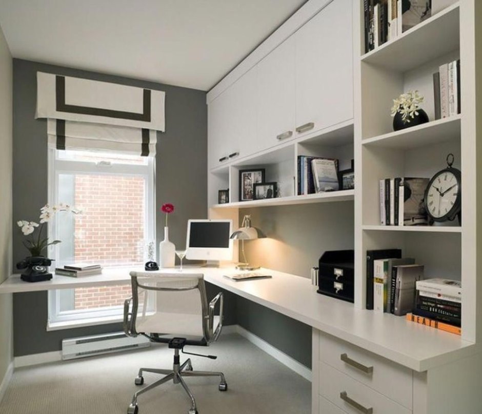 Письменный стол в комнату подростка