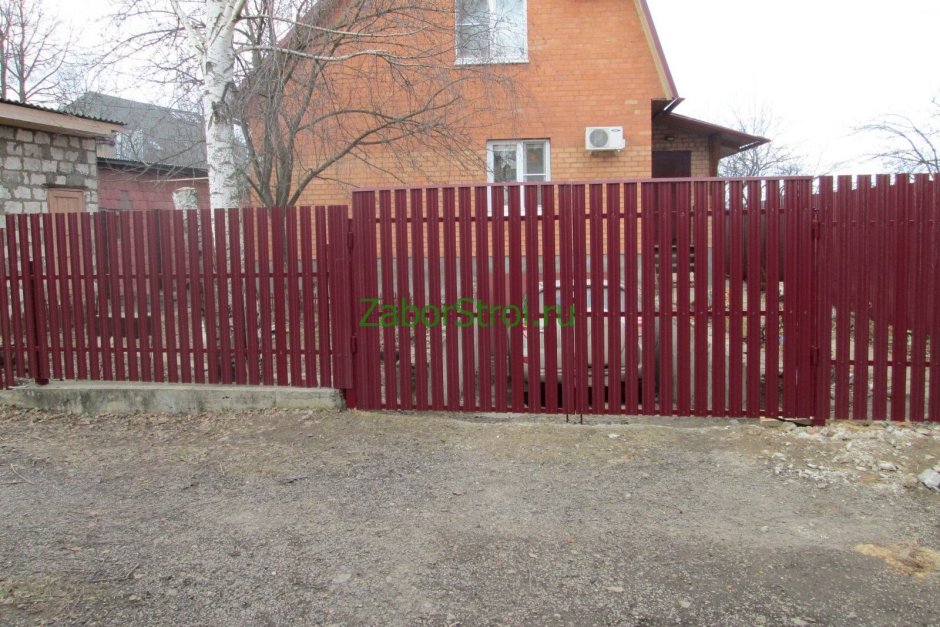 Откатные ворота из евроштакетни