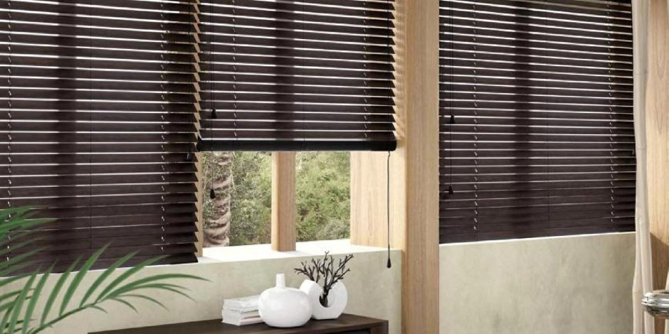 Бамбуковые жалюзи в балконный проем