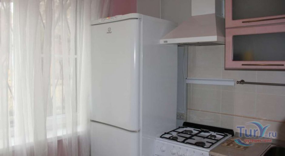 Интерьер кухни 6 метров с холодильником