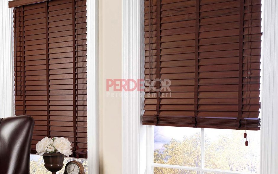 Деревянные жалюзи коричневые