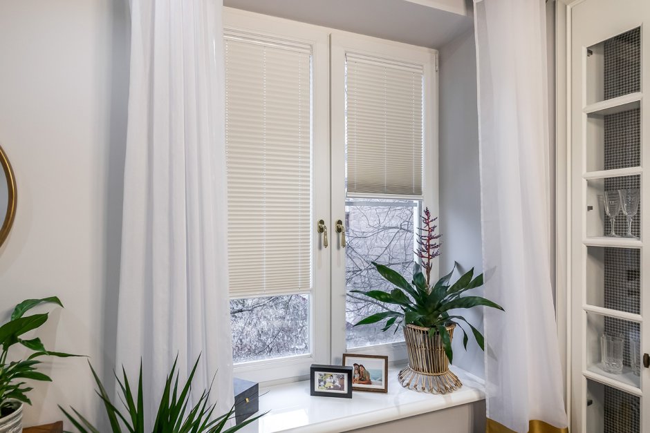 Шторы на балконную дверь