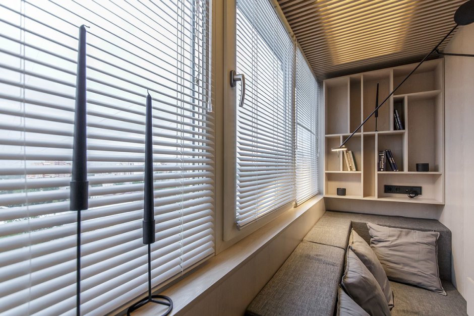 Жалюзи на балкон