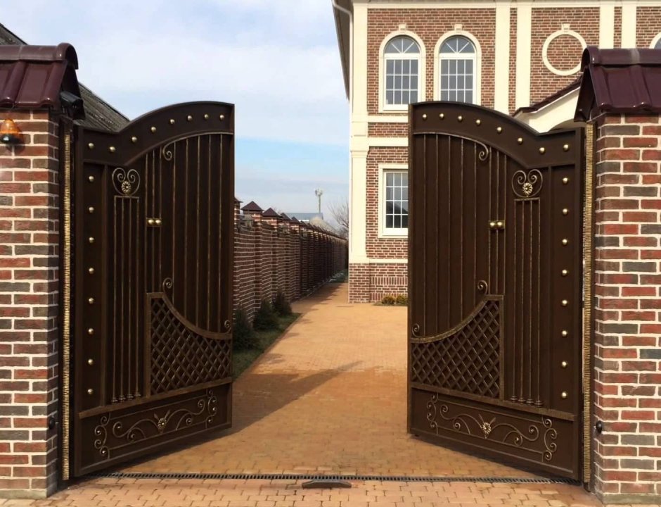 Открывающиеся ворота