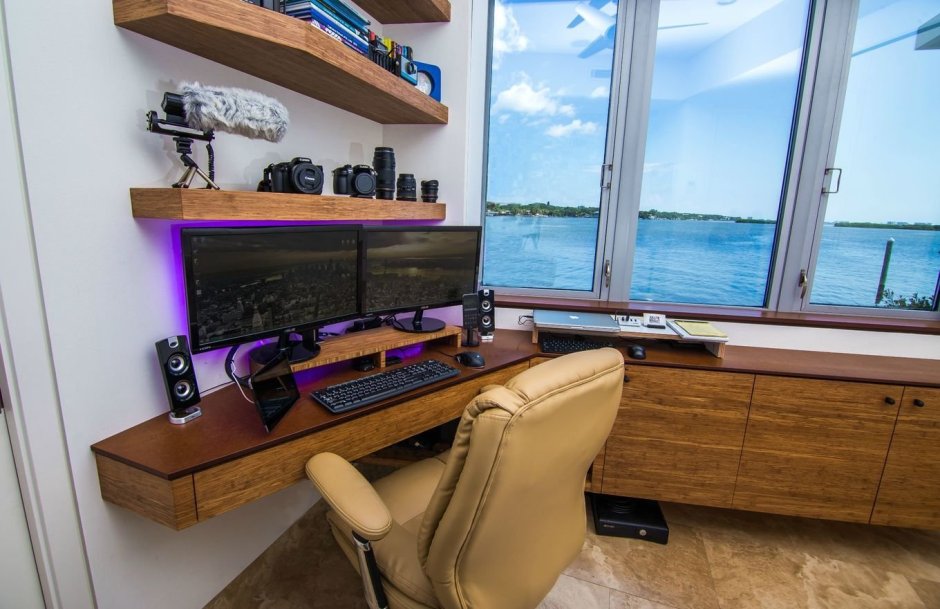 Игровой компьютер на балконе