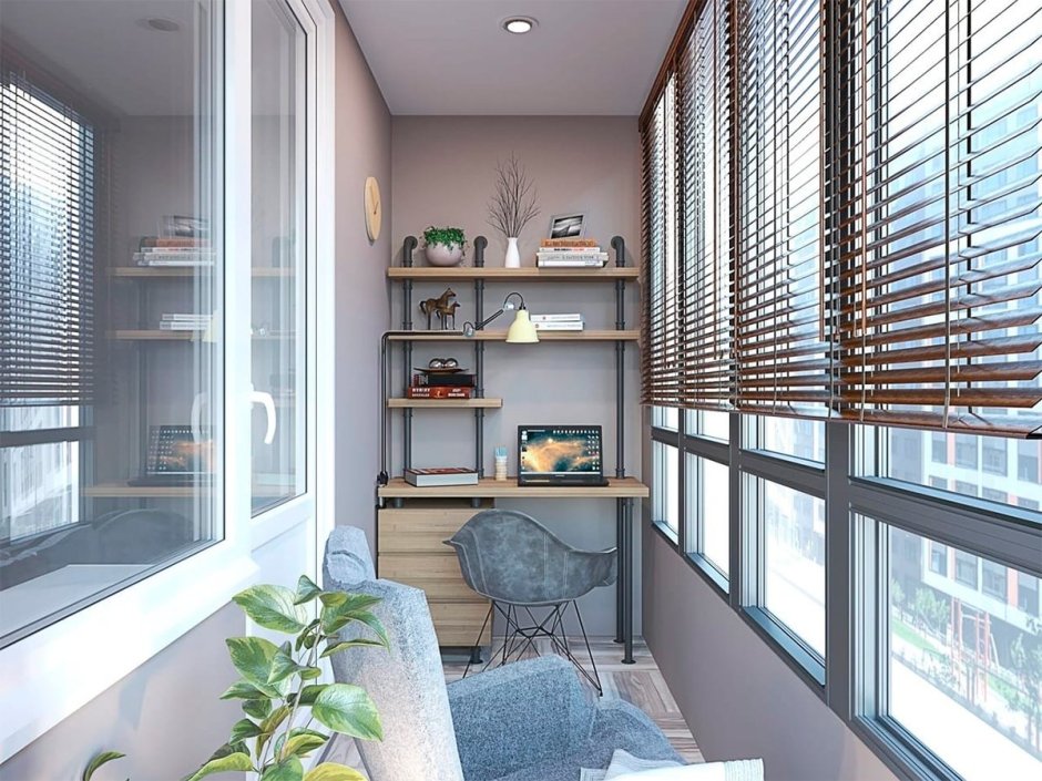 Письменная зона на балконе