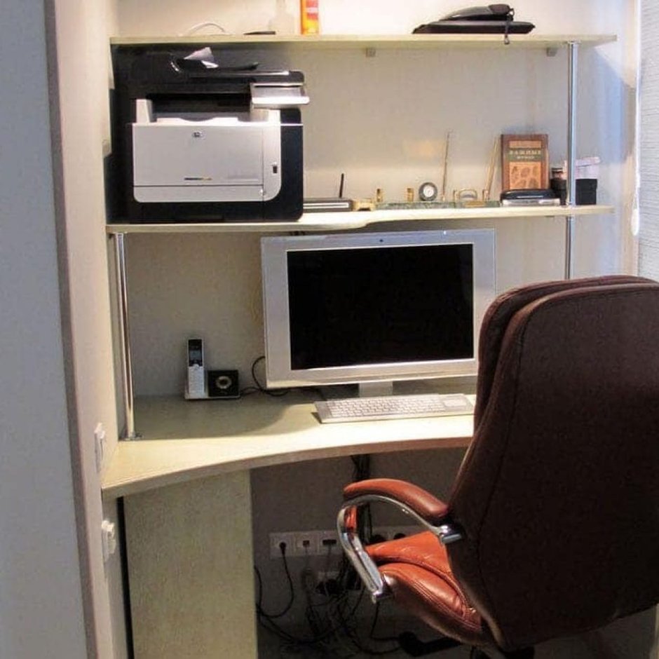 Компьютерные столы на балкон