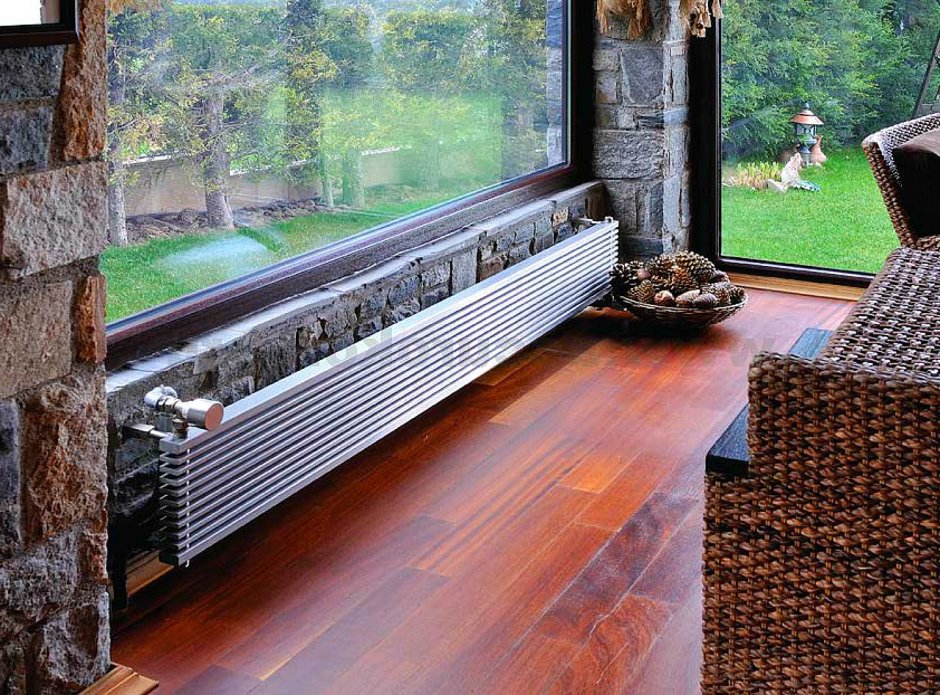 Радиаторы для панорамных окон в доме