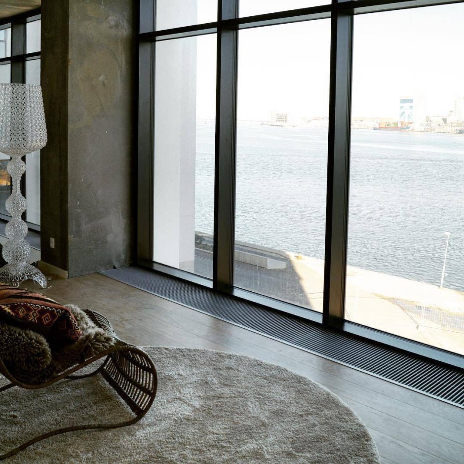 Радиаторы для панорамных окон