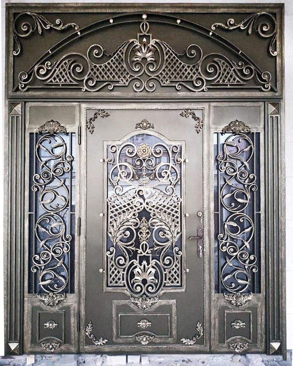 Двери Гардиан с ковкой