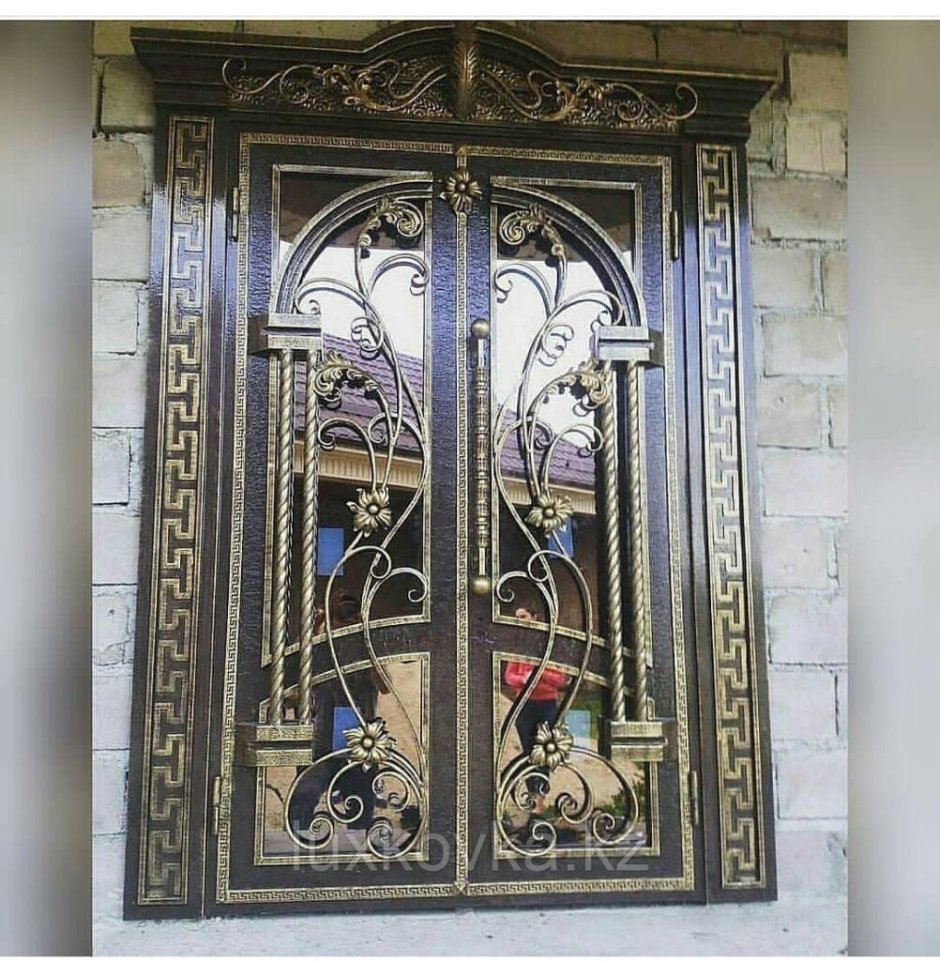 Кованые двери входные