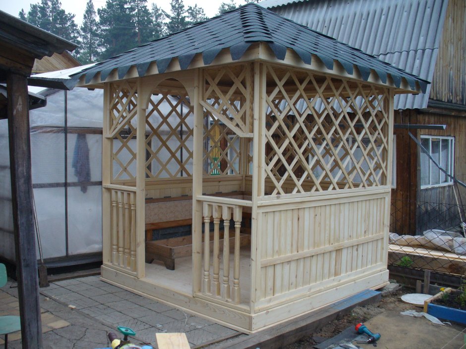 Обшить беседку