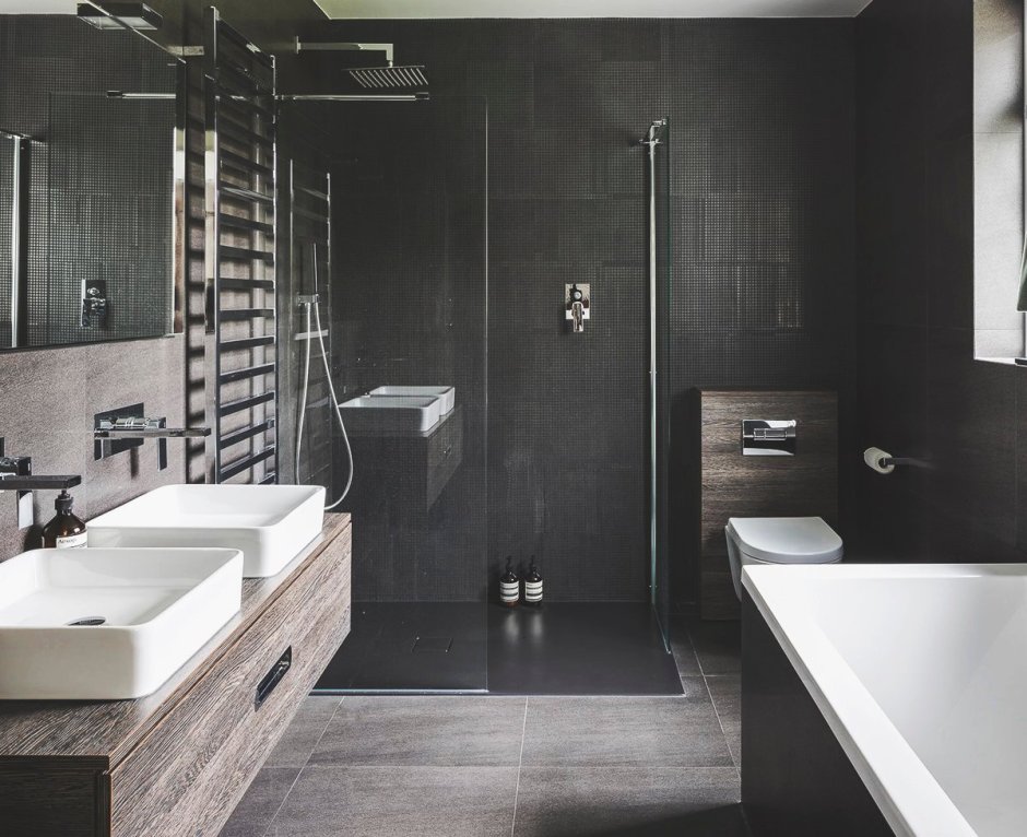 Ванна в серых тонах внутри