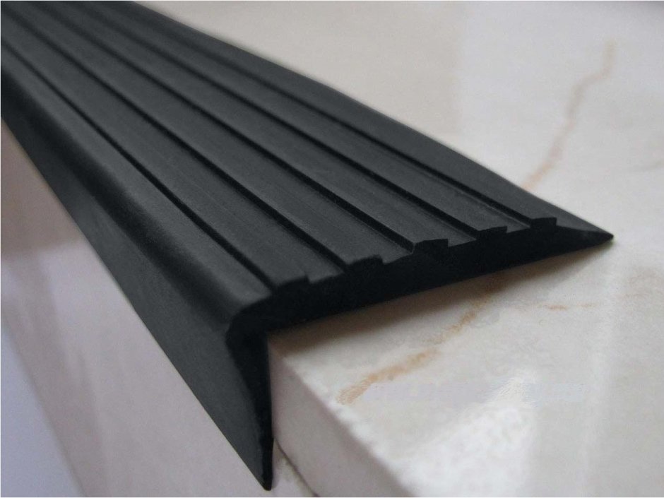 Уплотнитель для нижней части дверей