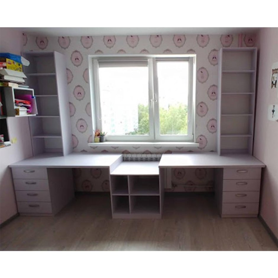 Длинный стол в детскую комнату