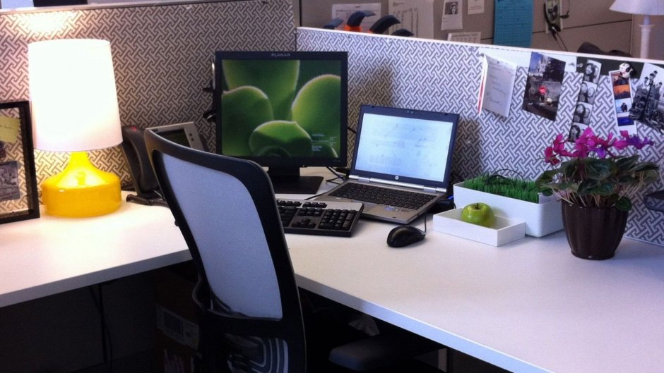 Украшение на стол в офис