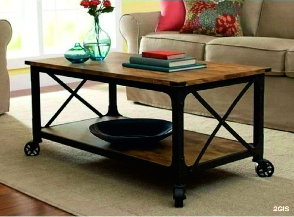 Стол из профильной трубы и ламината