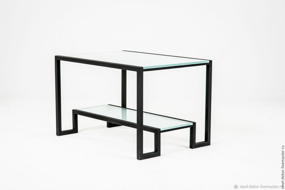 Журнальный столик в стиле конструктивизм