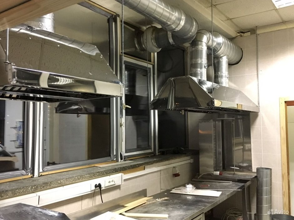 Вытяжка свеча для кафе